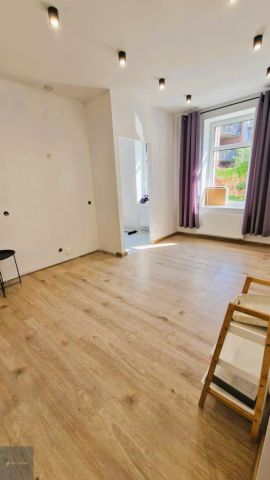 Mieszkanie 3-pokojowe Bytom Śródmieście, ul. Jana Smolenia. Zdjęcie 2