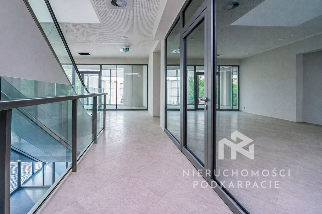 Lokal Rzeszów Śródmieście, ul. Fryderyka Szopena. Zdjęcie 8