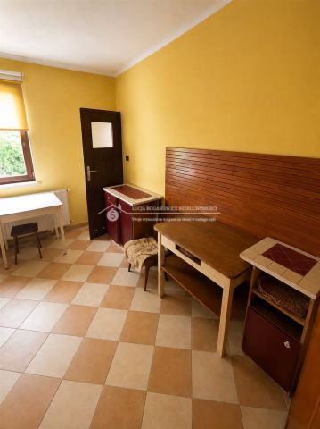 dom wolnostojący, 3 pokoje Kaniów, ul. Mirowska. Zdjęcie 12