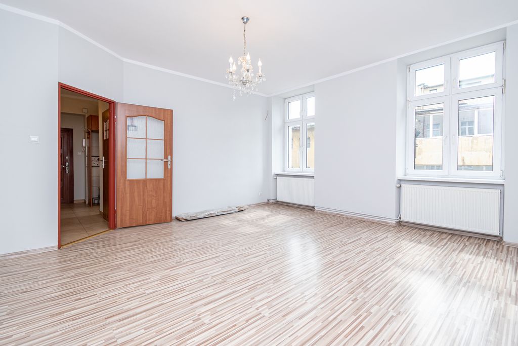 Mieszkanie 3-pokojowe Kalisz, ul. Warszawska. Zdjęcie 2