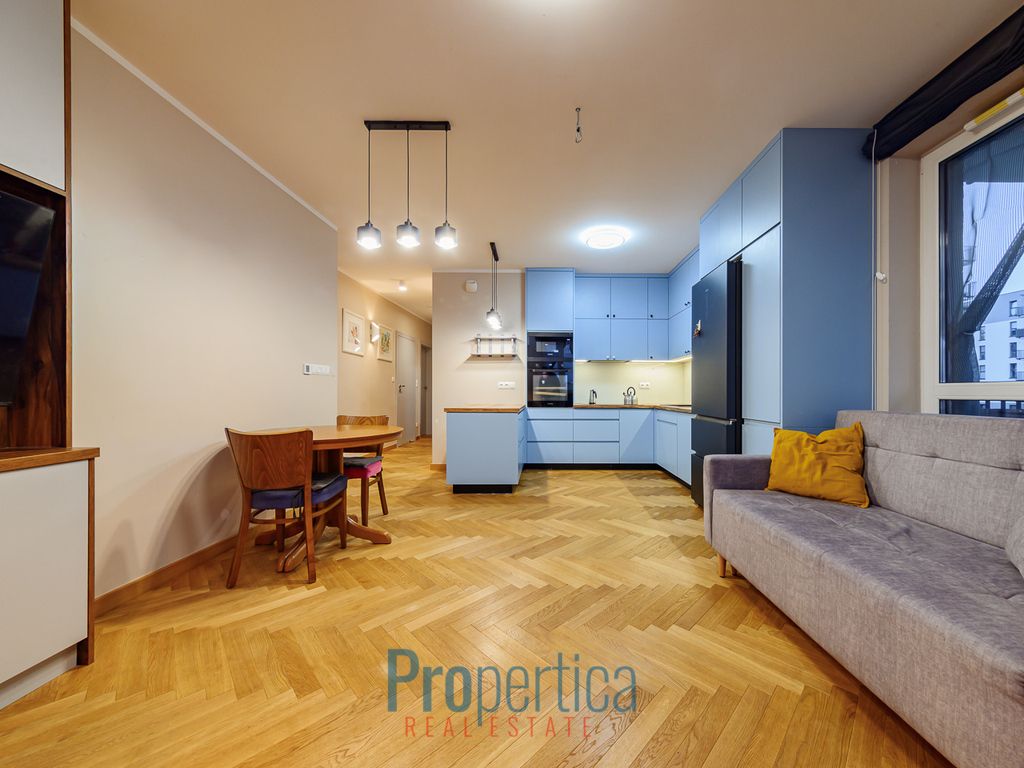 Mieszkanie 4-pokojowe Warszawa Rembertów, ul. Chełmżyńska. Zdjęcie 3