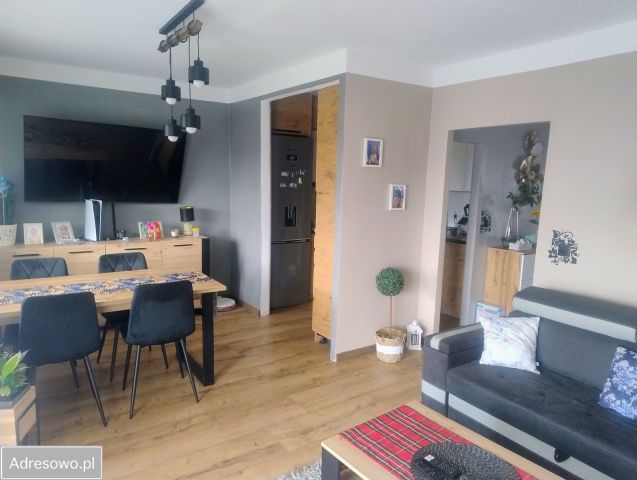 Mieszkanie 3-pokojowe Lędziny, ul. Pokoju. Zdjęcie 1