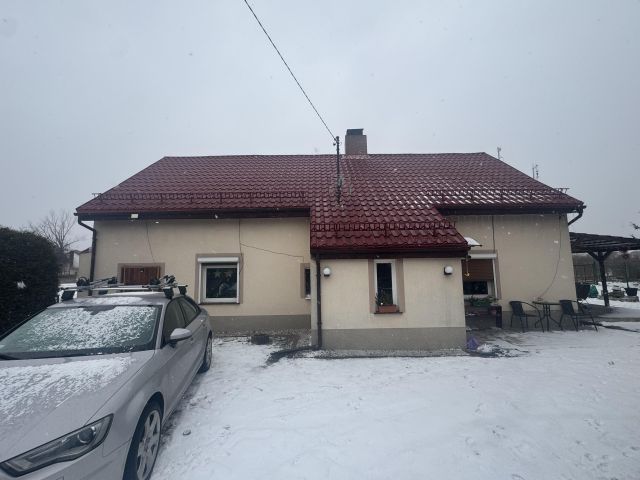 dom wolnostojący, 5 pokoi Gromadka. Zdjęcie 1