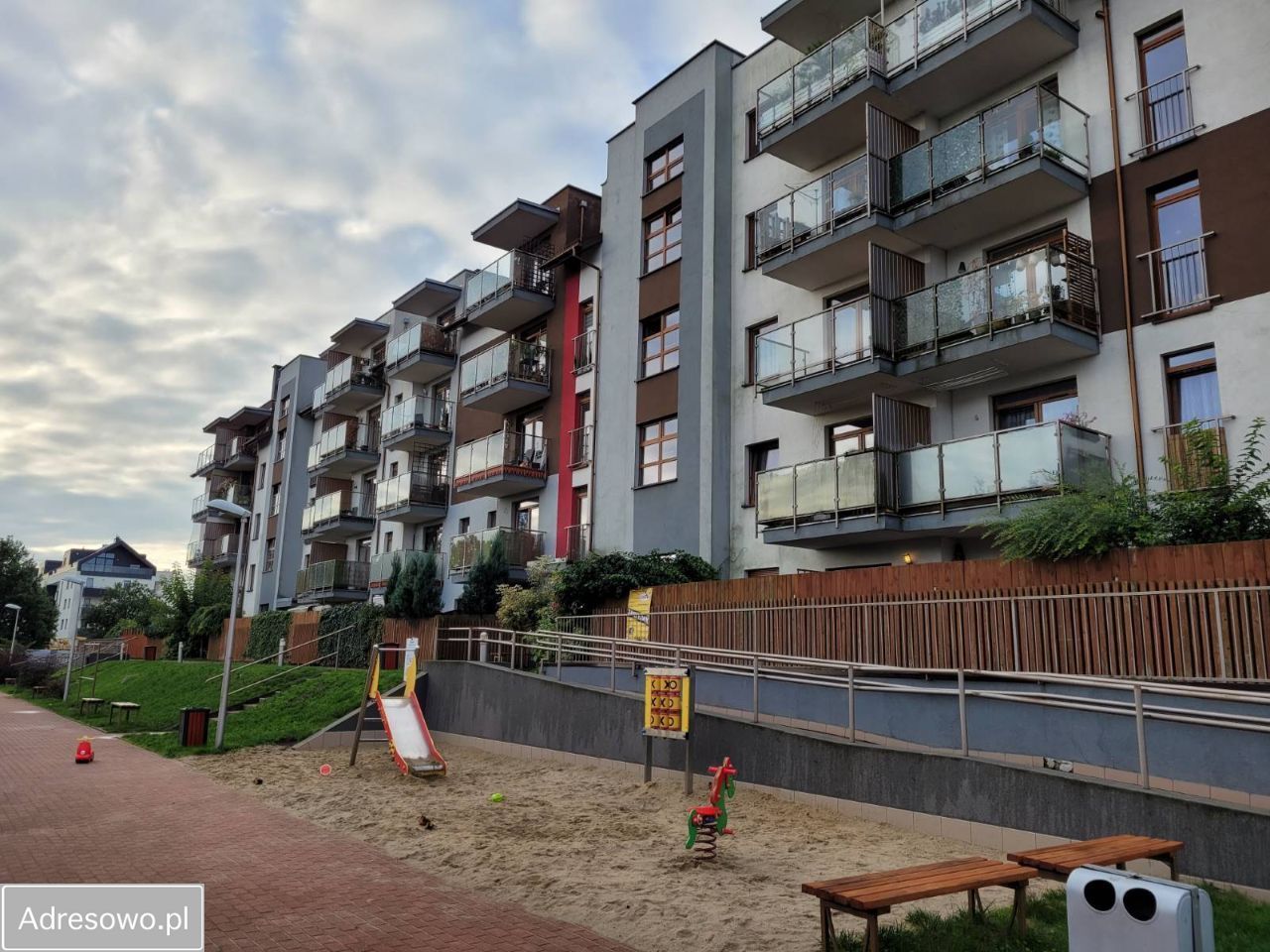 Mieszkanie 4-pokojowe Wrocław Stabłowice, ul. Daktylowa