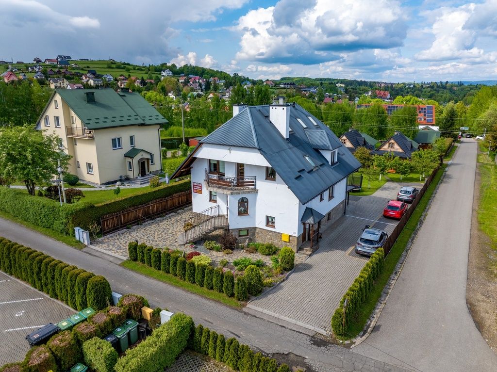 dom wolnostojący, 15 pokoi Polańczyk, ul. Dworska