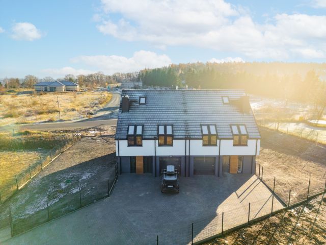 bliźniak, 6 pokoi Siadło Dolne. Zdjęcie 2