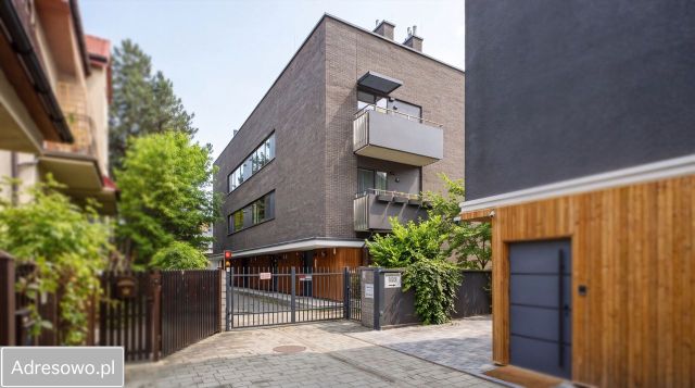 dom wolnostojący, 5 pokoi Warszawa Mokotów, ul. Modra. Zdjęcie 1