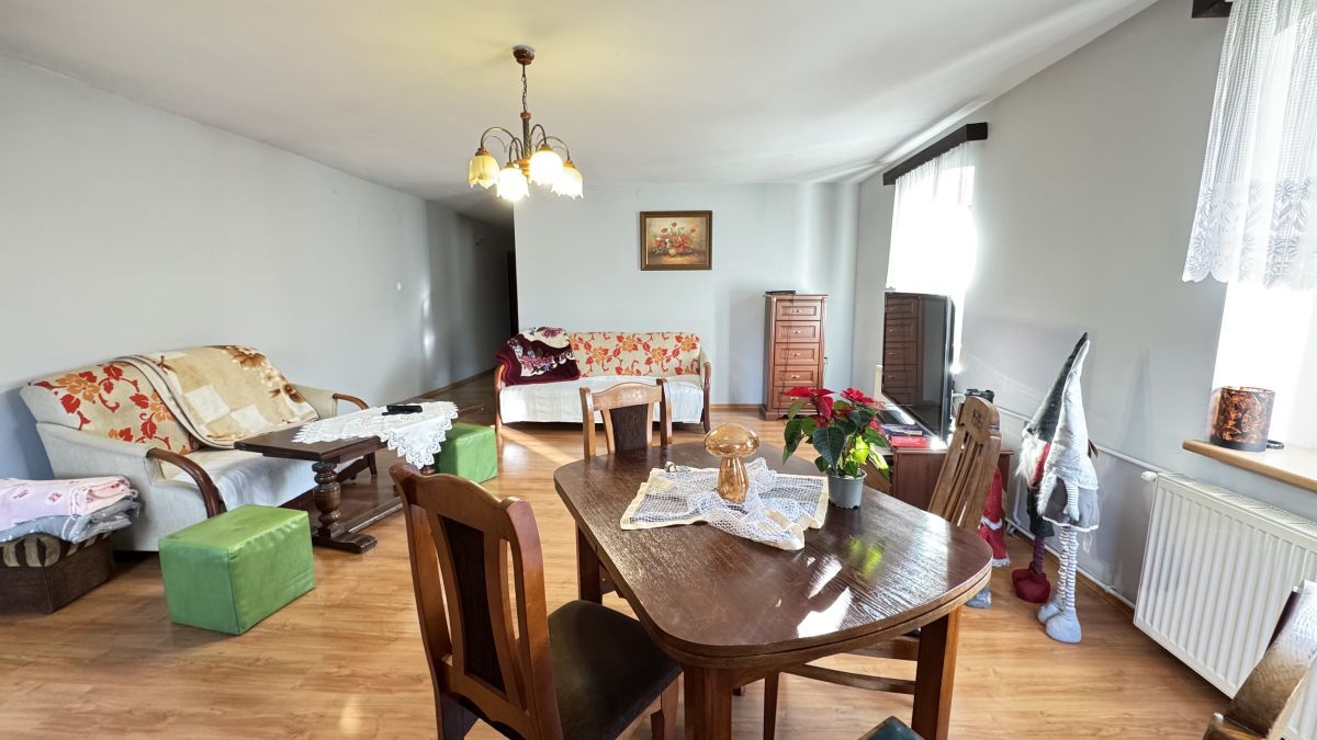 dom wolnostojący, 10 pokoi Czernica. Zdjęcie 20