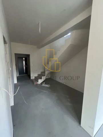 dom szeregowy, 5 pokoi Wrocław. Zdjęcie 9