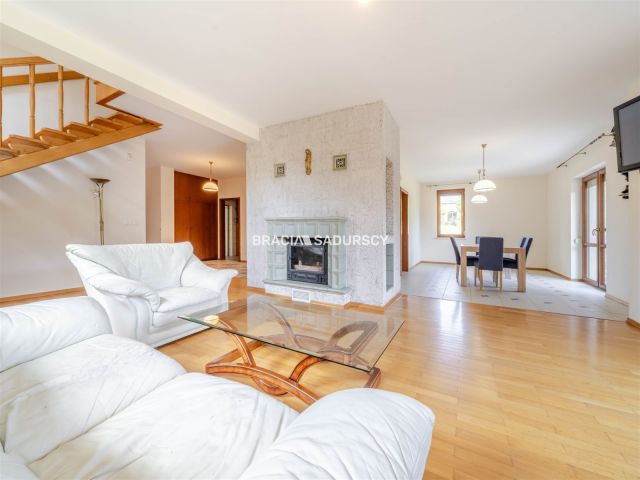 dom wolnostojący, 5 pokoi Zabierzów. Zdjęcie 8