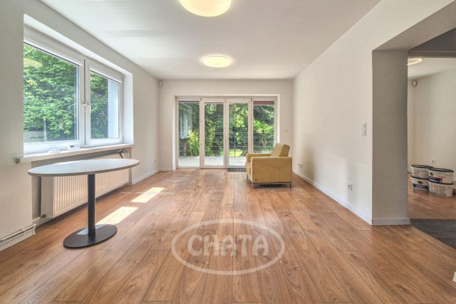 Lokal Wrocław Ołtaszyn, ul. Uczniowska. Zdjęcie 1