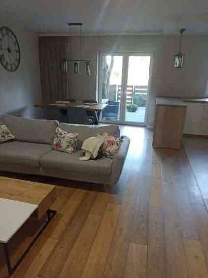 2 kambarių butas, 79 m²