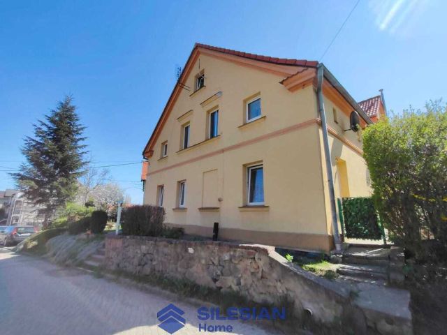 Mieszkanie 3-pokojowe Bielawa, ul. Sowia. Zdjęcie 1