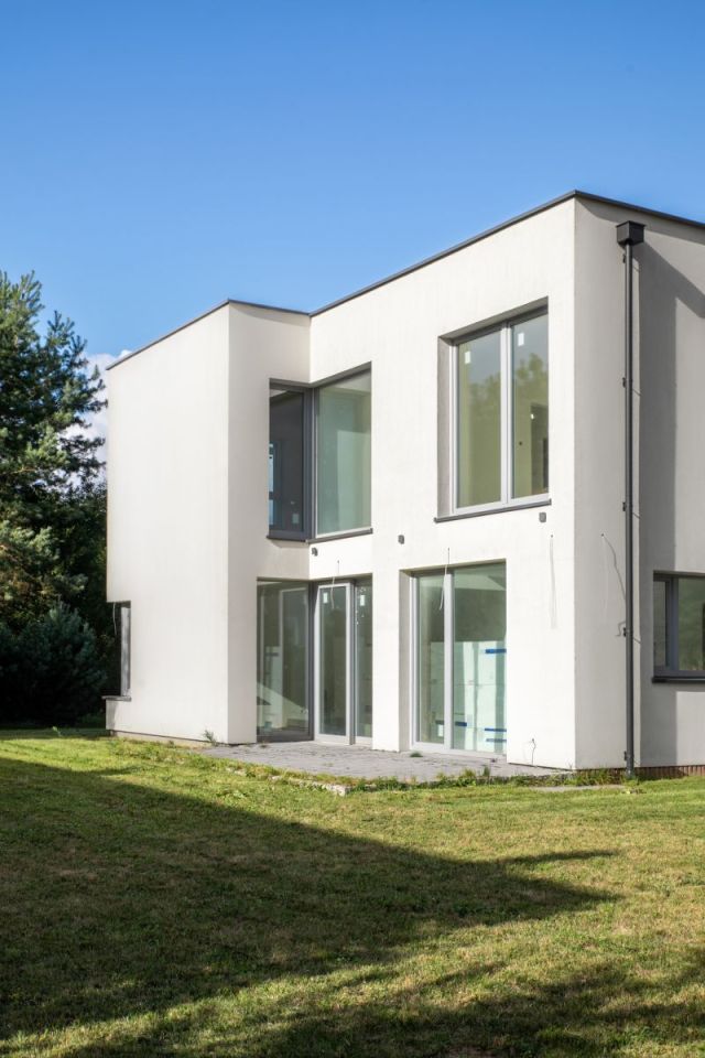 dom wolnostojący, 6 pokoi Stare Babice, ul. Bajkowa. Zdjęcie 3