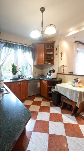 dom wolnostojący, 6 pokoi Złotokłos. Zdjęcie 13