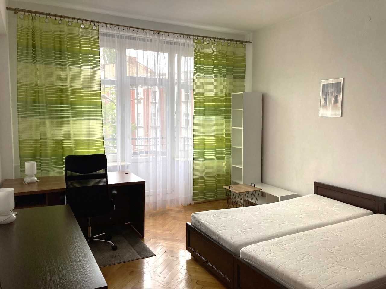 Mieszkanie 3-pokojowe Katowice Śródmieście. Zdjęcie 1