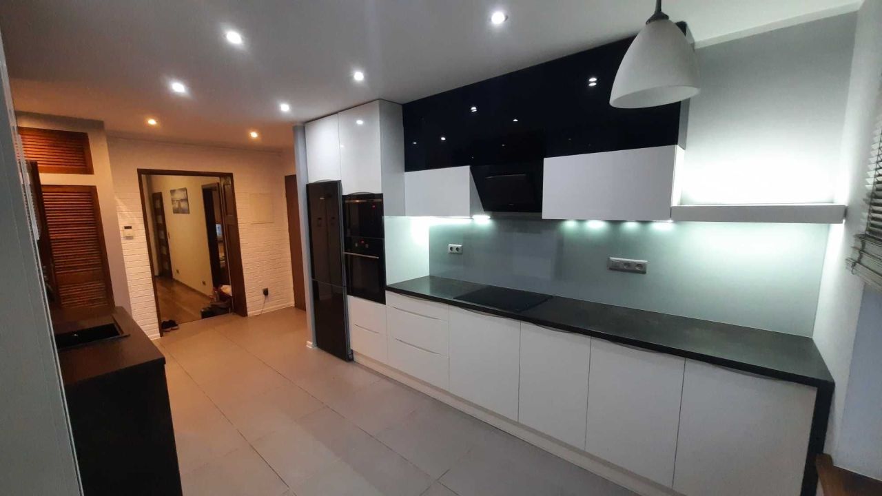 Mieszkanie 3-pokojowe Ełk, ul. Gdańska. Zdjęcie 4