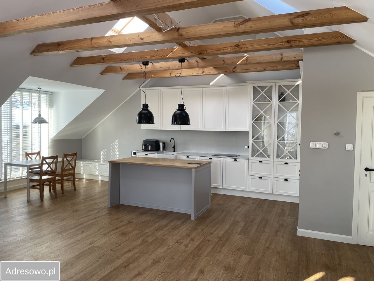 dom szeregowy, 5 pokoi Ząbki. Zdjęcie 4