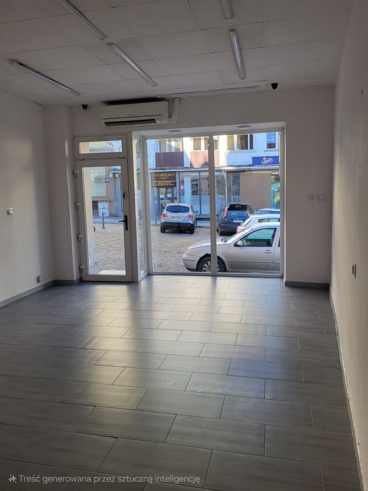 Lokal Otmuchów, rynek Rynek. Zdjęcie 6