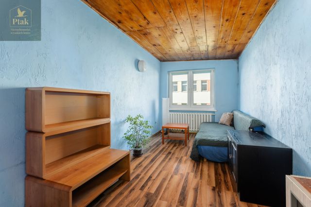 dom wolnostojący, 5 pokoi Tulce. Zdjęcie 10