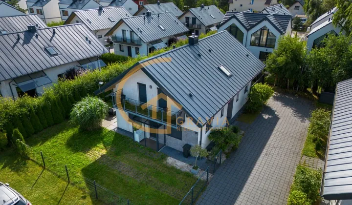 bliźniak, 3 pokoje Jastrzębia Góra, ul. Kuracyjna