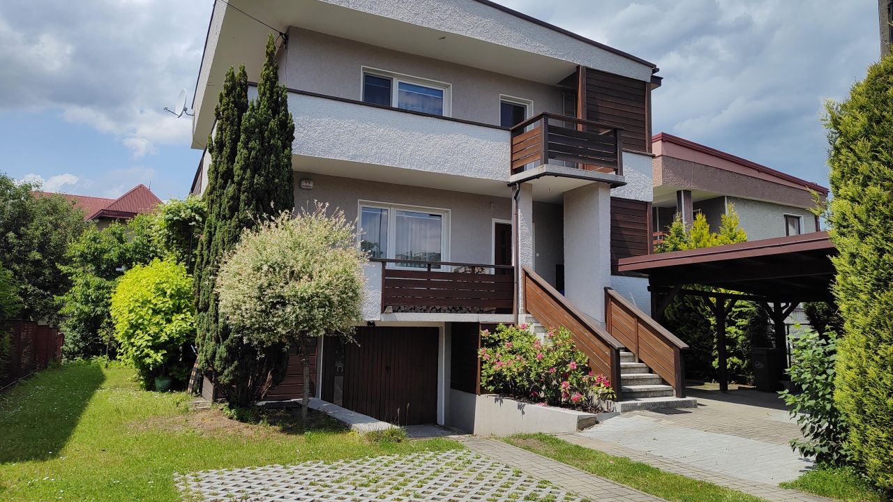 dom wolnostojący, 5 pokoi Nowy Sącz Kochanowskiego, ul. Na Rurach