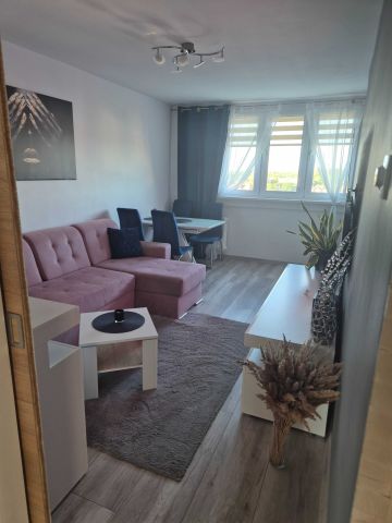 Mieszkanie 3-pokojowe Zgorzelec, ul. Powstańców Śląskich. Zdjęcie 1