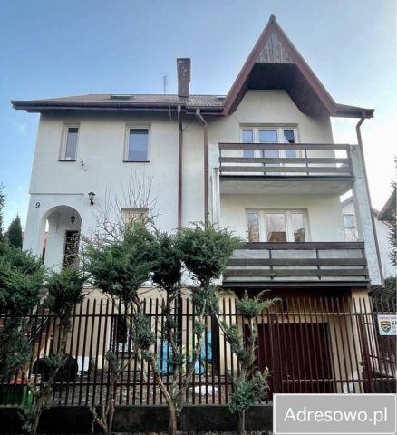 dom wolnostojący, 9 pokoi Warszawa Stara Miłosna, ul. Cyprysowa. Zdjęcie 1