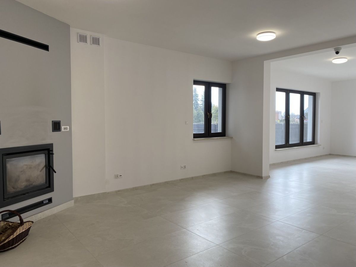 Biuro Radom Długojów, Juliusza Slowackiego. Zdjęcie 4