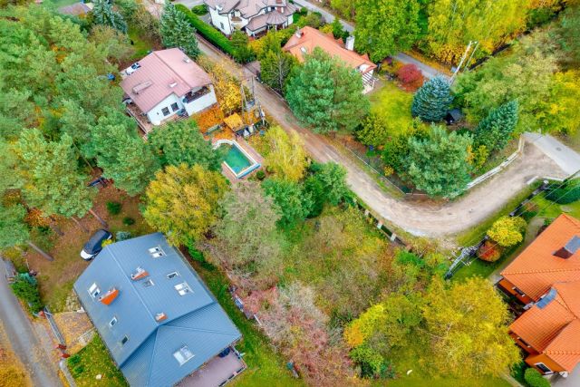 dom wolnostojący, 7 pokoi Hornówek, ul. Wesoła. Zdjęcie 3