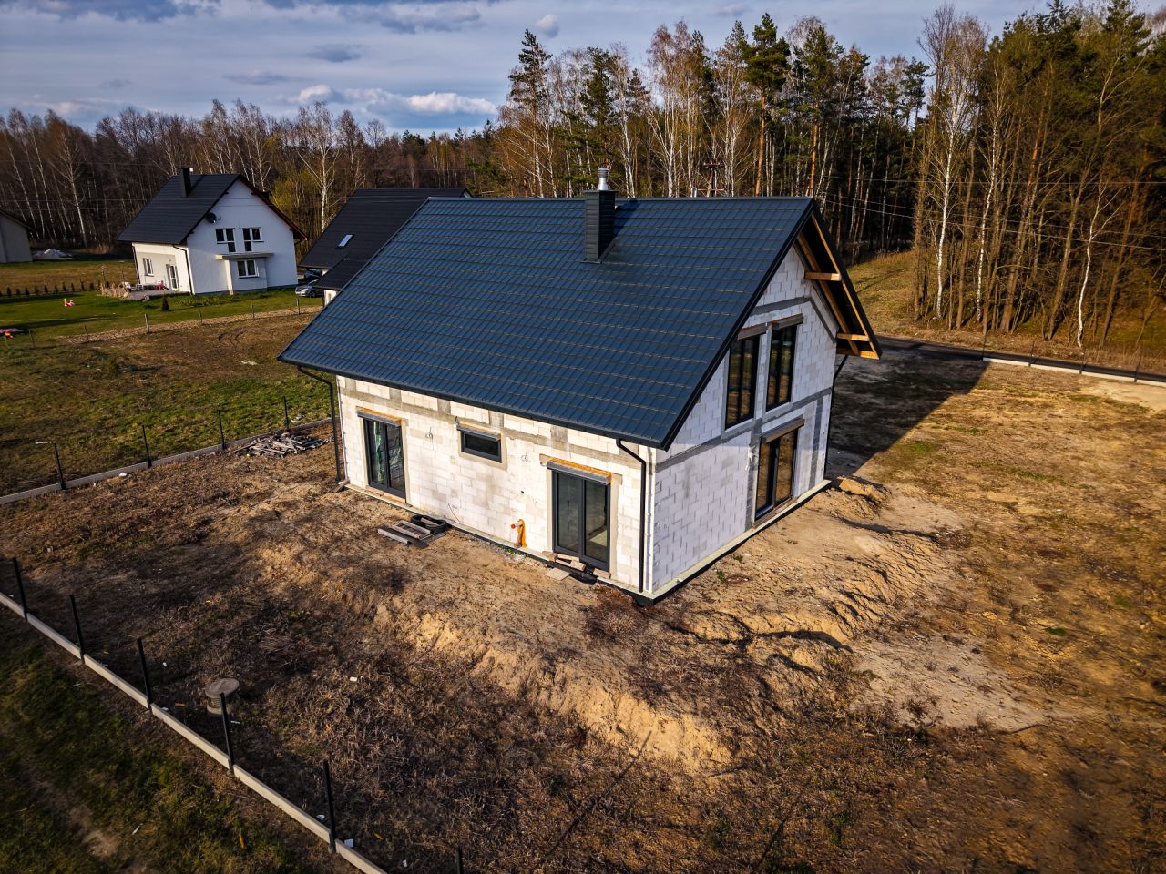 dom wolnostojący, 5 pokoi Węgliska. Zdjęcie 3