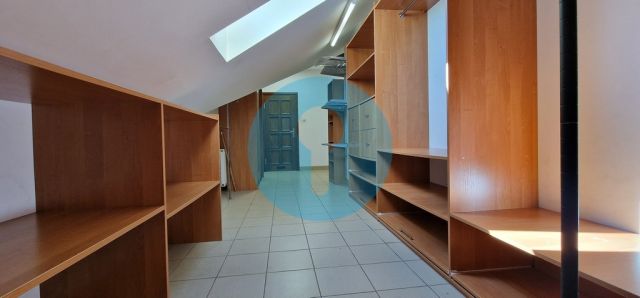 dom wolnostojący, 7 pokoi Dąbrowa, ul. Barczańska. Zdjęcie 31