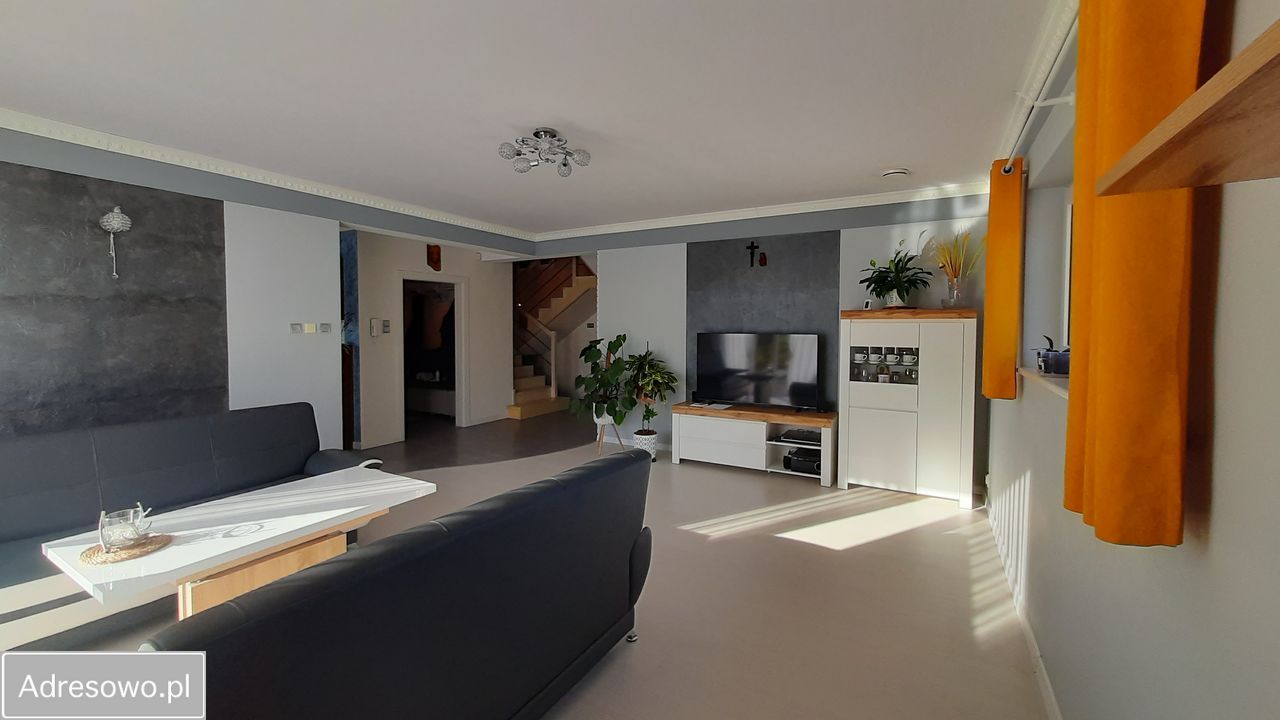 dom wolnostojący, 5 pokoi Libiąż. Zdjęcie 3