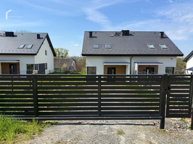 bliźniak, 5 pokoi Bielsko-Biała Komorowice Krakowskie, ul. Dumna. Zdjęcie 2