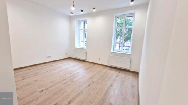 Mieszkanie 3-pokojowe Bytom, ul. Jana Smolenia. Zdjęcie 3