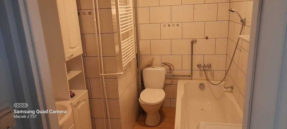 Mieszkanie 3-pokojowe Starachowice, Cz.krzyża. Zdjęcie 6