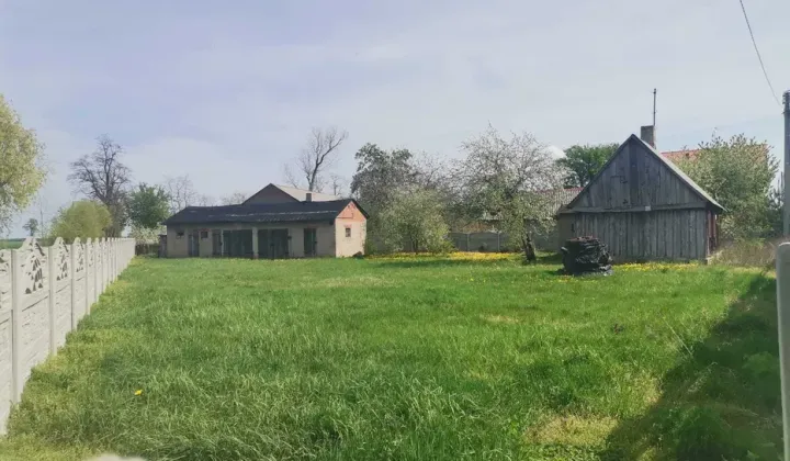 Działka rolno-budowlana Krwony