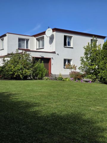 dom wolnostojący, 9 pokoi Iwiny, ul. Polna. Zdjęcie 1