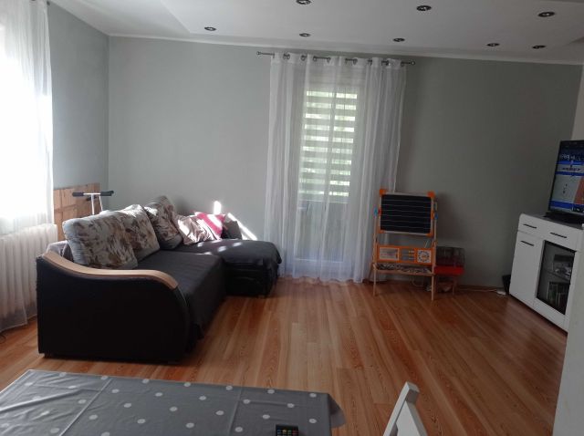 Mieszkanie 2-pokojowe Łask. Zdjęcie 1