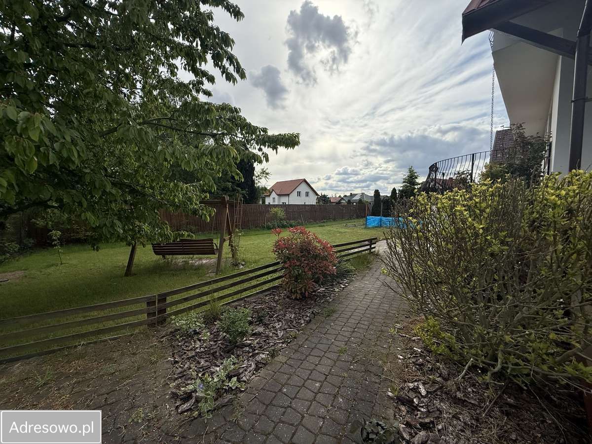 dom wolnostojący, 5 pokoi Zławieś Wielka. Zdjęcie 2