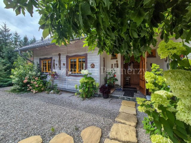 dom wolnostojący, 5 pokoi Dziwiszów. Zdjęcie 1