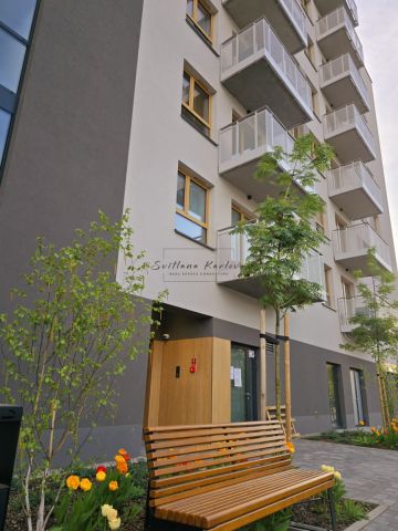 Mieszkanie 3-pokojowe Kraków Bieżanów, ul. Erazma Jerzmanowskiego. Zdjęcie 1