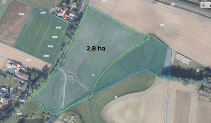 Działka inwestycyjna Stroszki