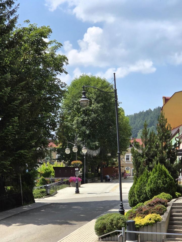Mieszkanie 3-pokojowe Ustrzyki Dolne, ul. Szkolna. Zdjęcie 2
