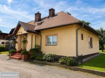 dom wolnostojący, 9 pokoi Kostrzyca, ul. Jeleniogórska. Zdjęcie 1