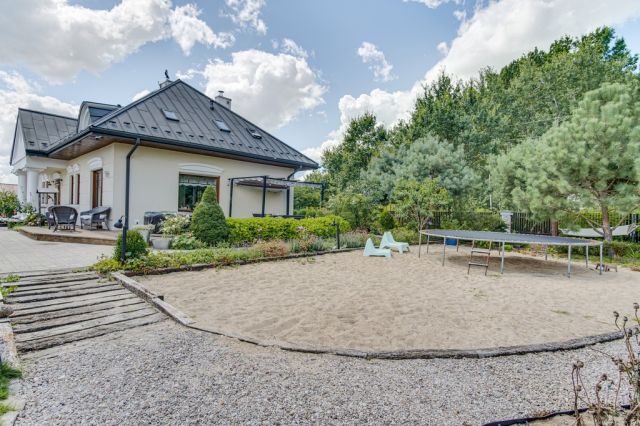 dworek, 6 pokoi Leszno, ul. Leśna. Zdjęcie 4