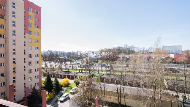 Mieszkanie 3-pokojowe Kraków Bieżanów, ul. ks. Piotra Ściegiennego. Zdjęcie 11
