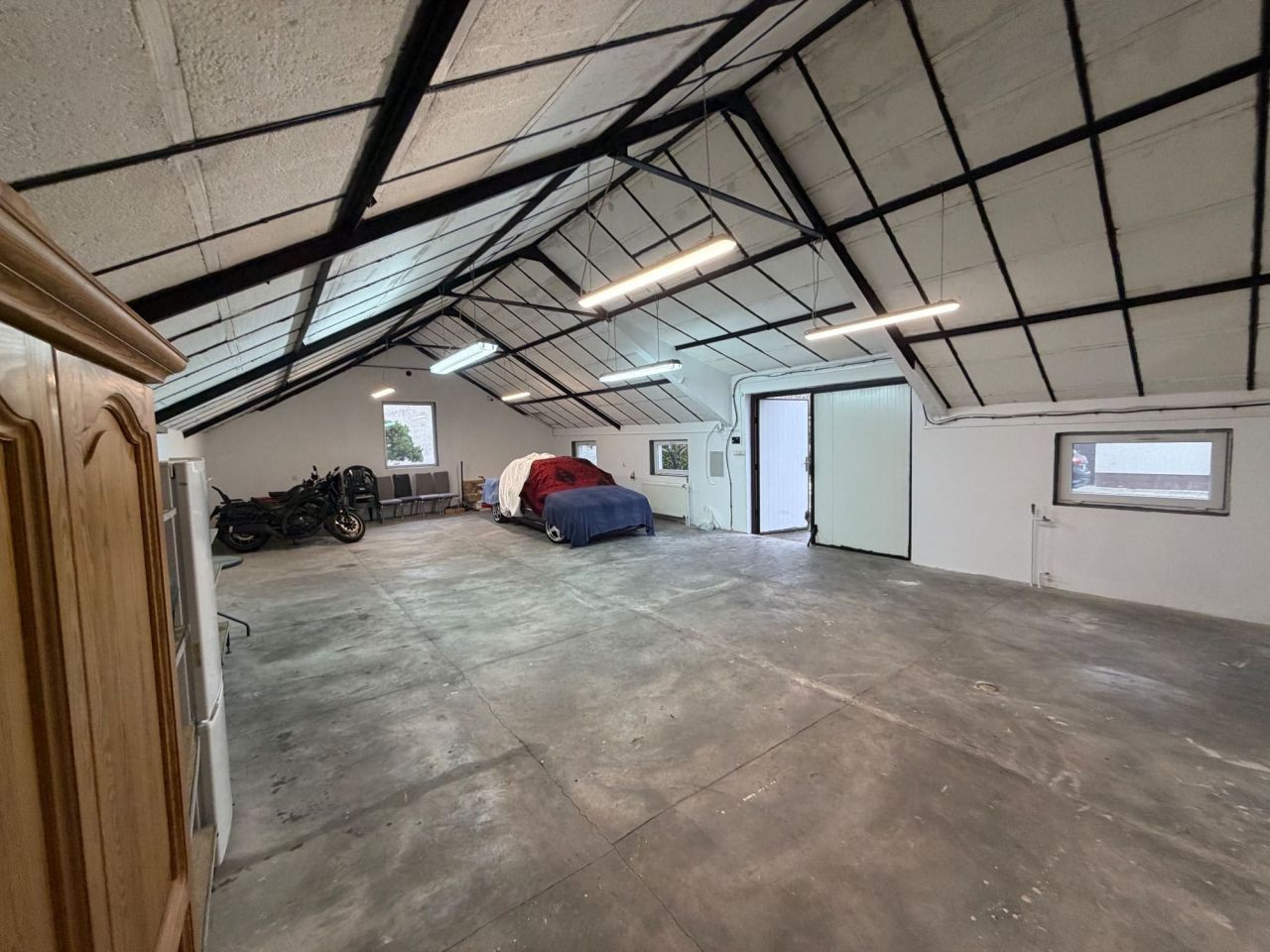 Hala/magazyn Września. Zdjęcie 3