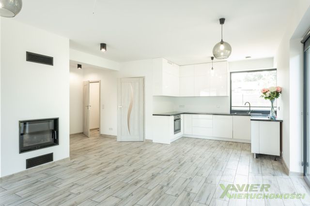 dom wolnostojący, 4 pokoje Marianów. Zdjęcie 1