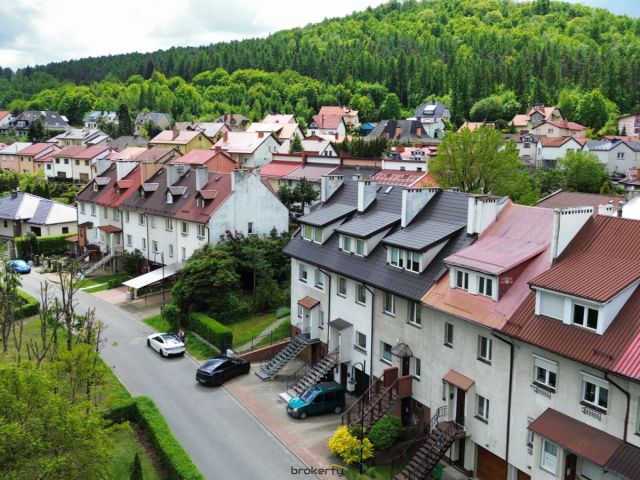 dom szeregowy, 6 pokoi Bielawa, ul. Marii Konopnickiej. Zdjęcie 14